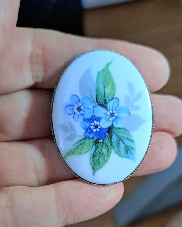 Vintage Rosenthal Marktredowitz "Forget Me Not" Flower Brooch