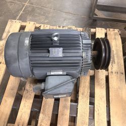 Huge 3 Phase Electric Motor 488lbs!