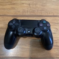 PlayStation 4 Controller 