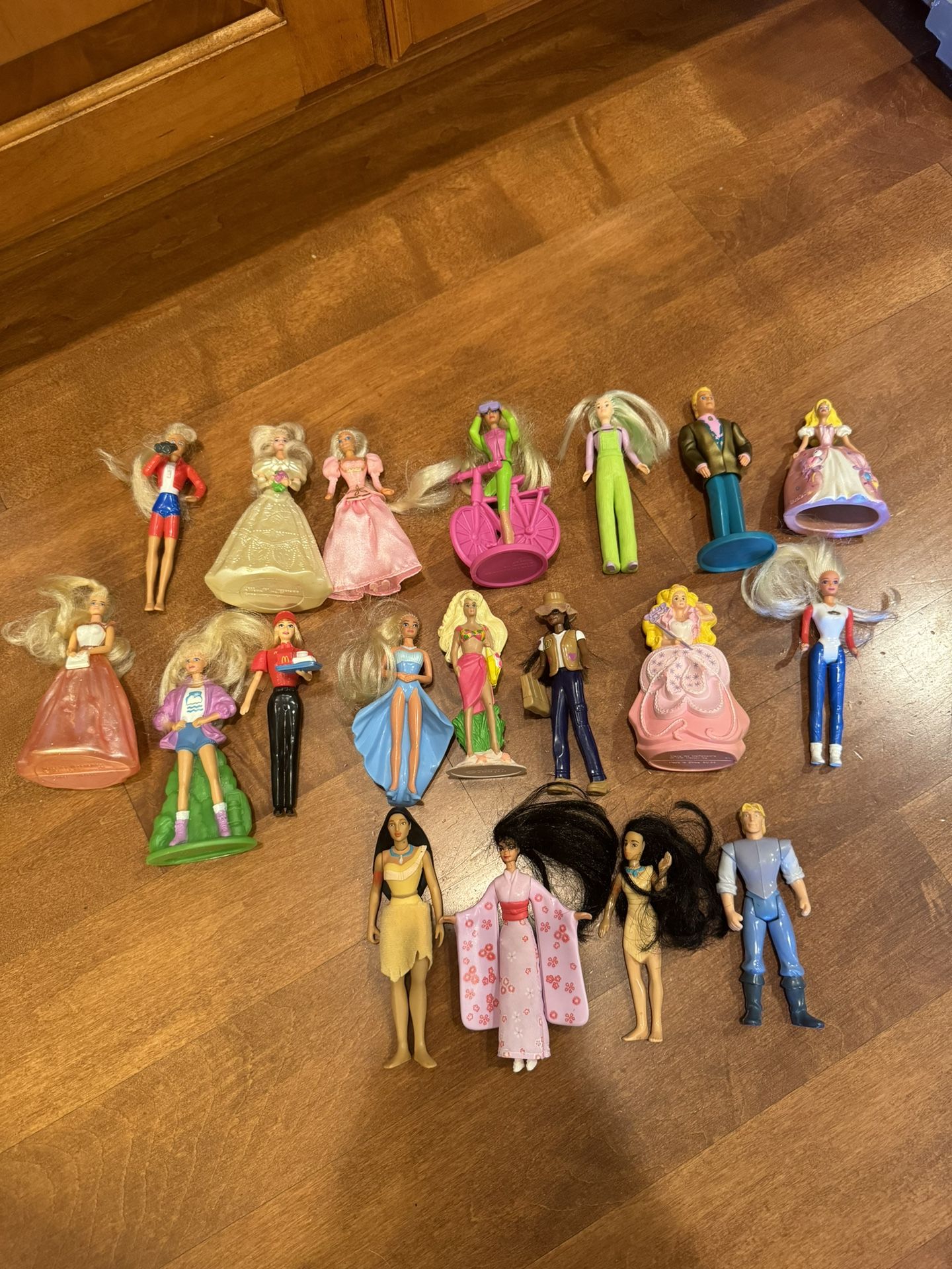 Vintage Barbie Figures Bundle Shipping Available
