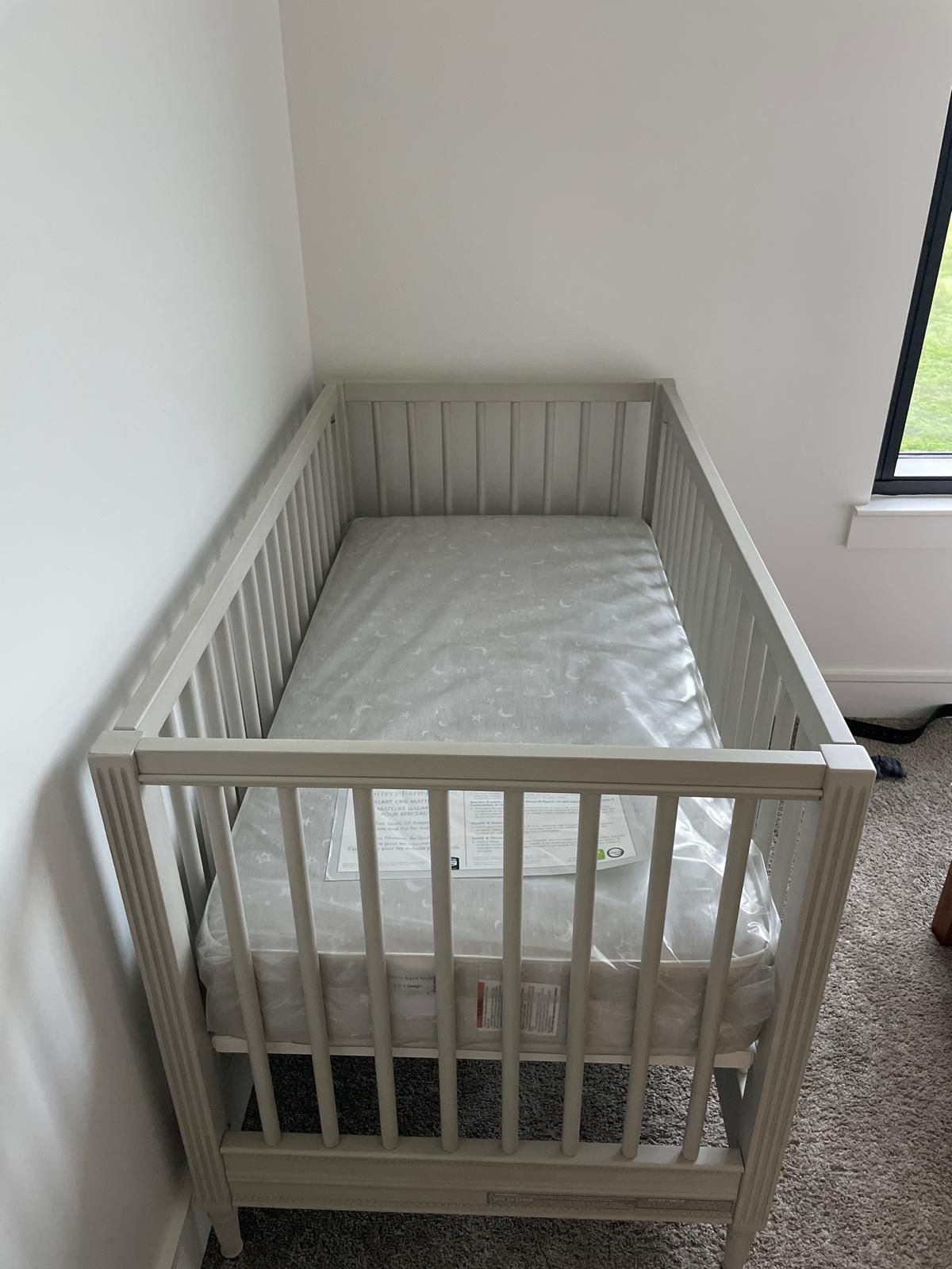 Baby/toddler Crib