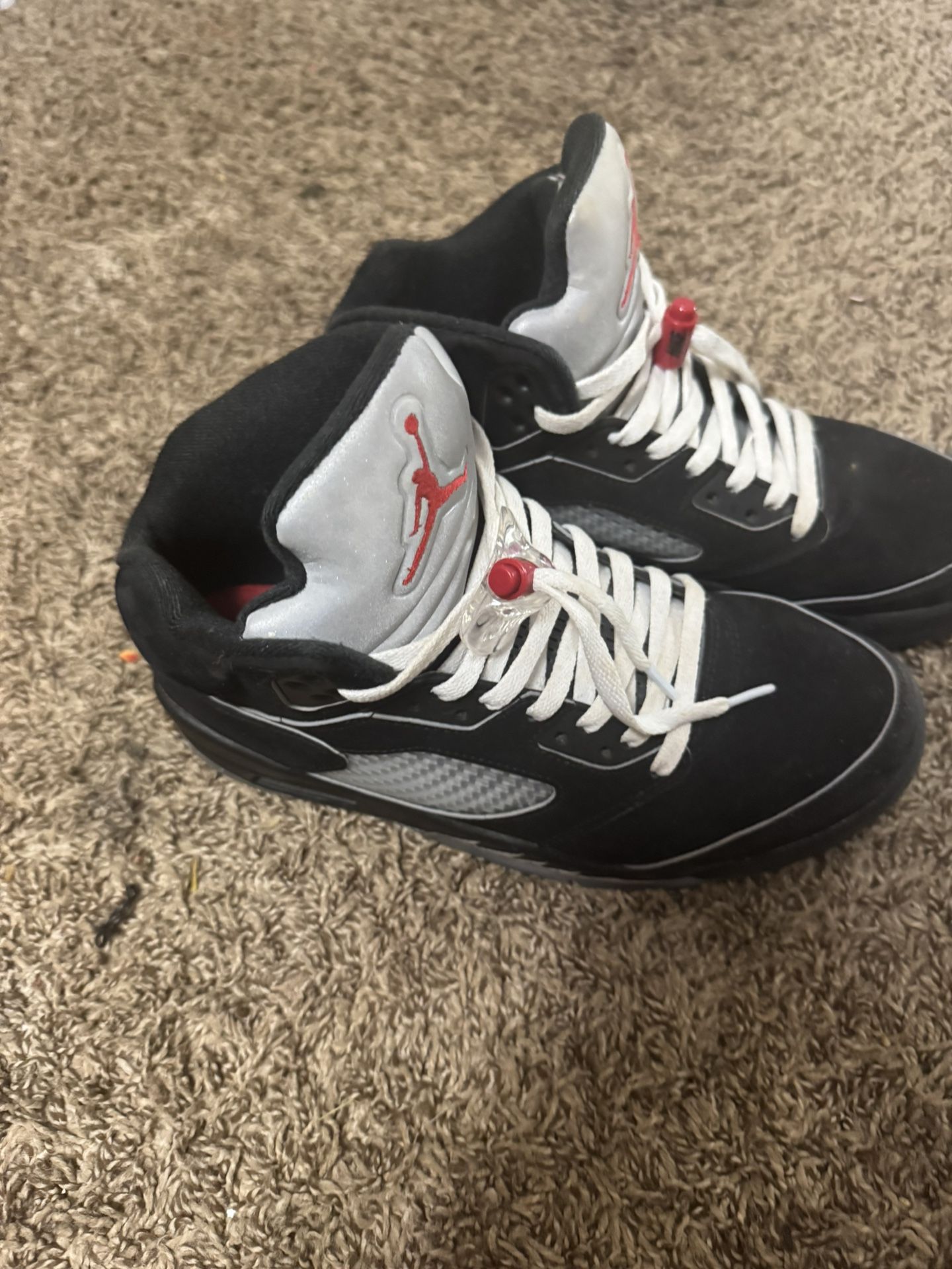 Size 9 Men.