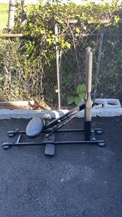 Squat machine