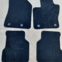 OEM  factory  floor mats   Jeep  Compass