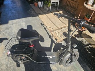 Eletric Sports scooter still in Great condition