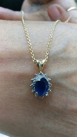 14k Gold chain & charm spahire & diamon