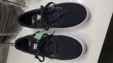 DC Kalis Vulcom Skate Shoe - Boys Size 6