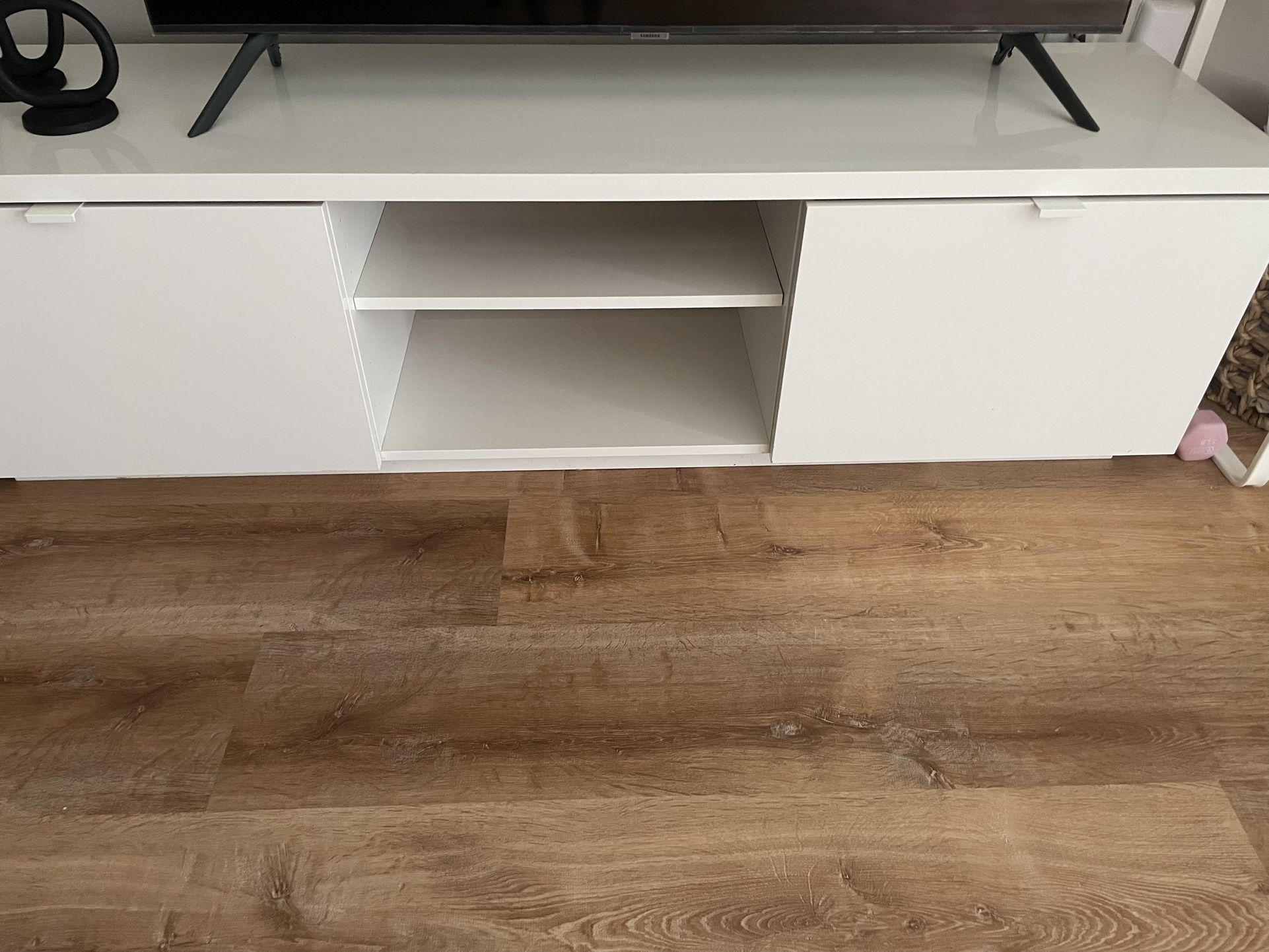 TV Stand – High Gloss White (63x16 1/2x17 3/4"