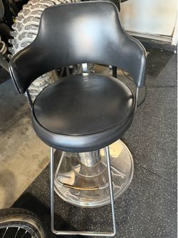 Professional Hydraulic Barber Chair - Heavy Duty