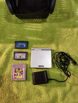 Silver  Gameboy Advance SP