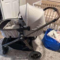 Maxi Cozi Stroller And Bassinet 