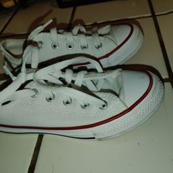 Kids Converse Shoes Size 12 / Condition 
