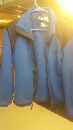 Small Men's North Face Jacket