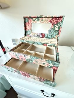 Vintage Floral Fabric Jewelry Box