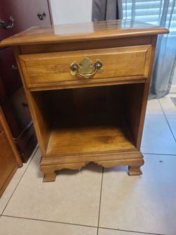 Night stand