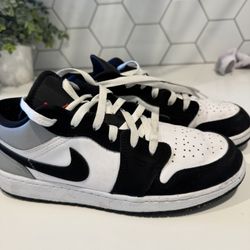 Air Jordan 1, Air Force 1, Travis Scott AJ1s Mocha