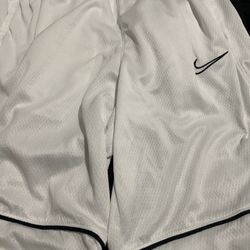 Brand New Mens Nike Basketball Shorts Size S