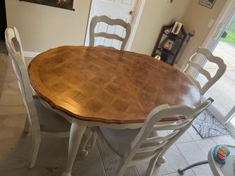 Curved Leg Farmhouse Dining Table