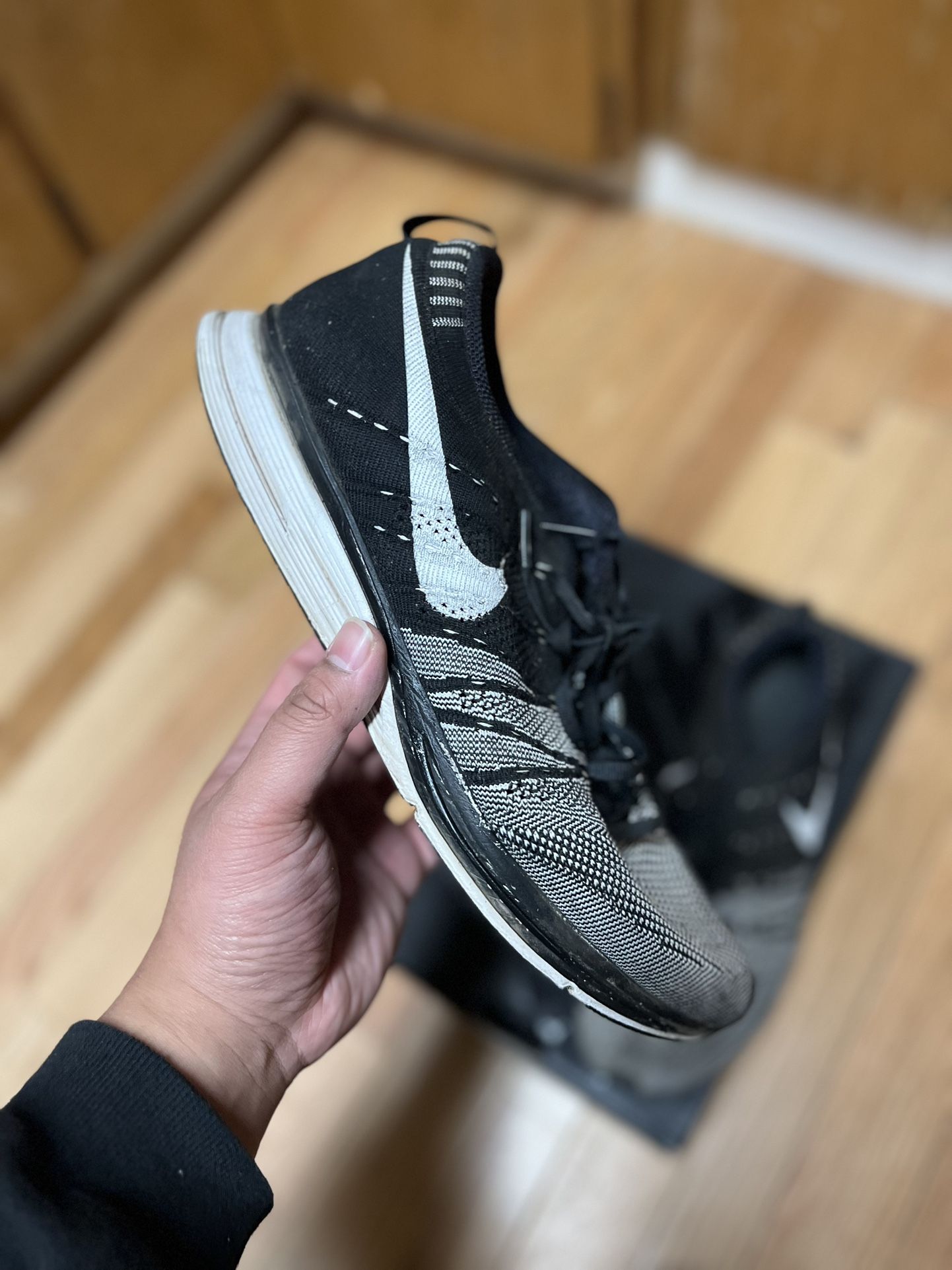 NIKE FLYKNIT TRAINER BLACK