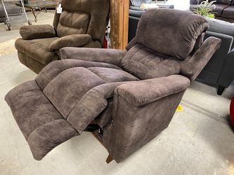 LA-Z-BOY Power Reclining Brown armchair w/ Remote