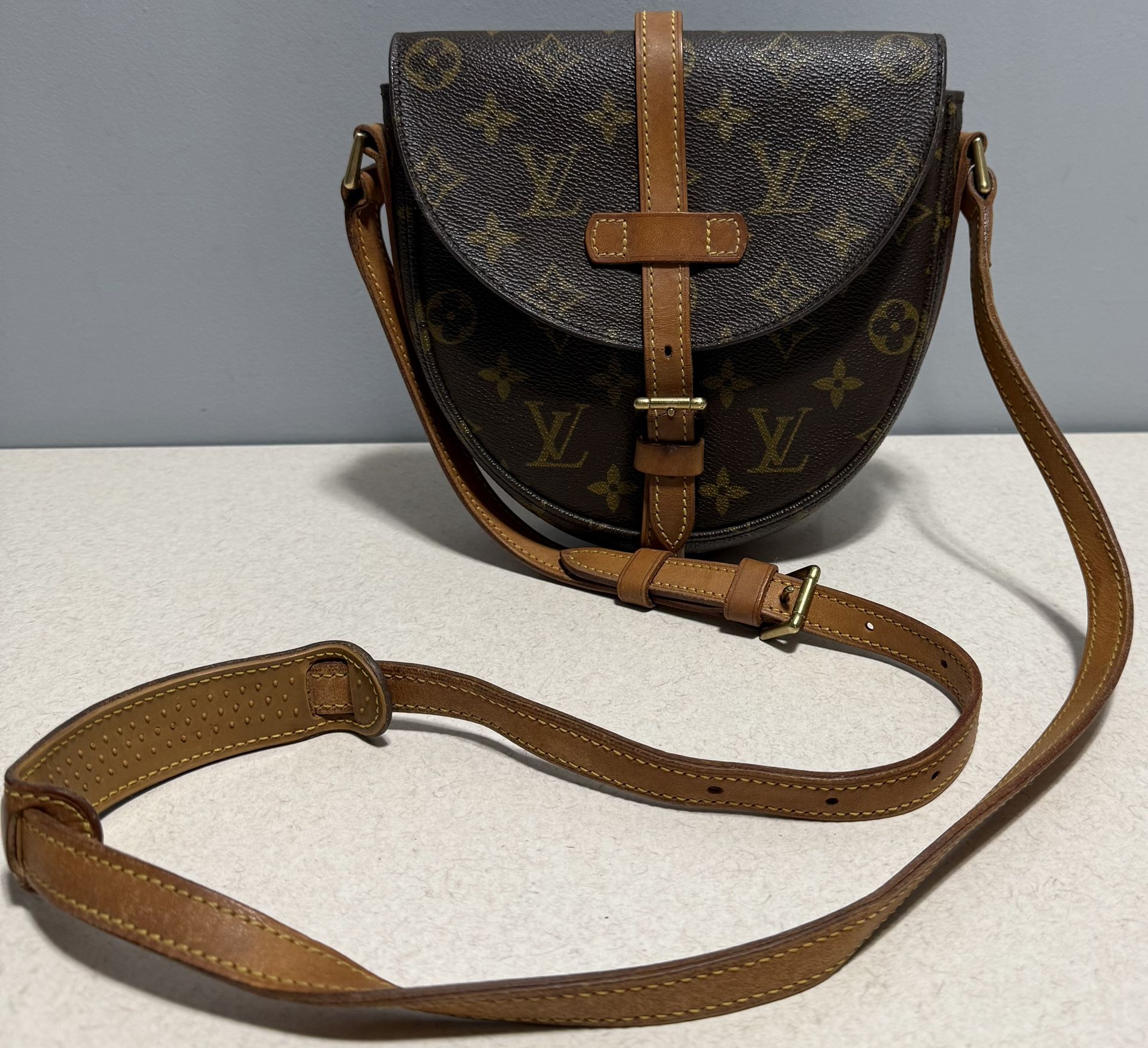 Louis Vuitton Chantilly Pm Monogram Canvas Leather