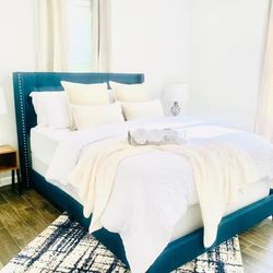5 Bedroom Former Airbnb Furniture Set