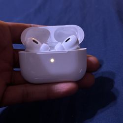 AIRPOD PRO 2nd GENERATION (NEVER USED)