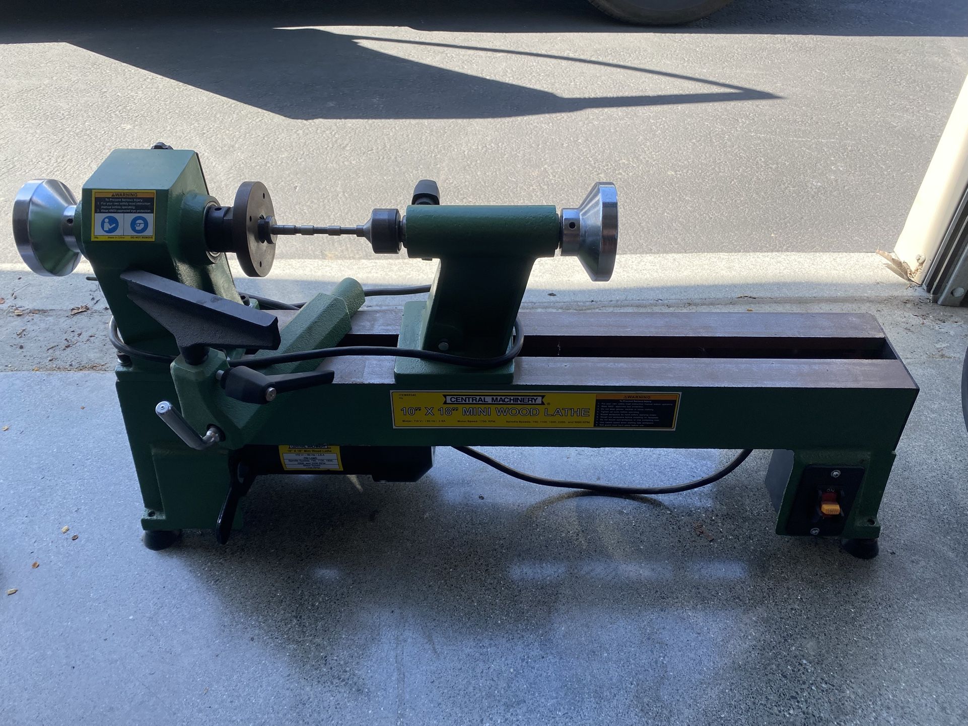 10” x 18” Mini Wood Lathe - Central Machinery