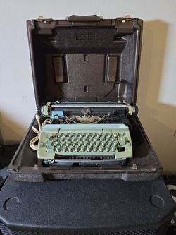 Smith-Corona Coronamatic Electric Typewriter