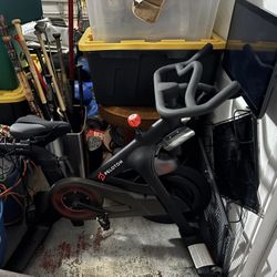 Peloton Bike 