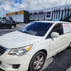 2010 Volkswagen Routan