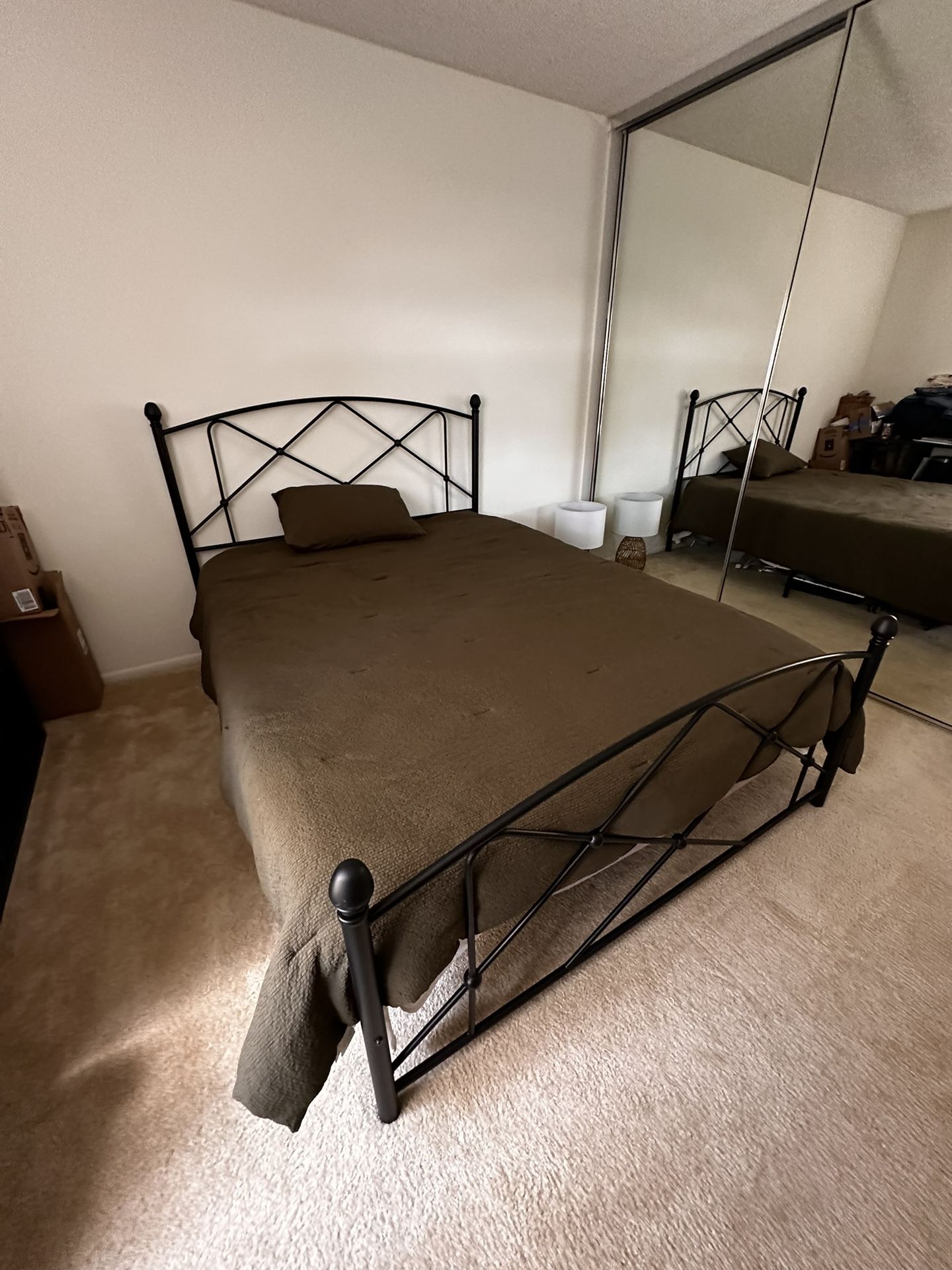 Queen Sized Bed And Frame