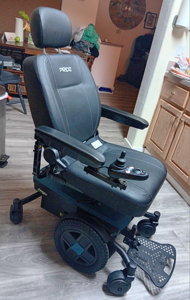 Brand New Jazzy Electric Wheelchair