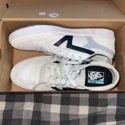 Lowland Vans Men Size 11 1/2