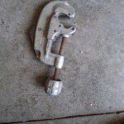 Pipe Cuter