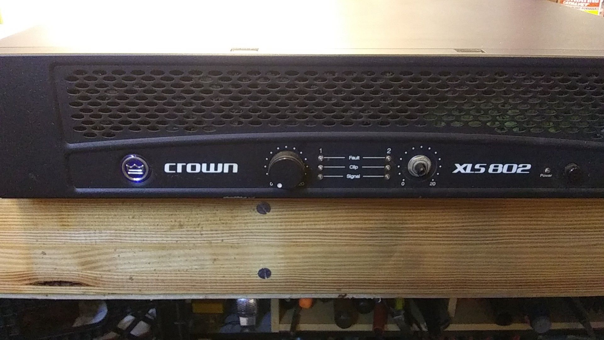 Crown Amplifier XLS 802
