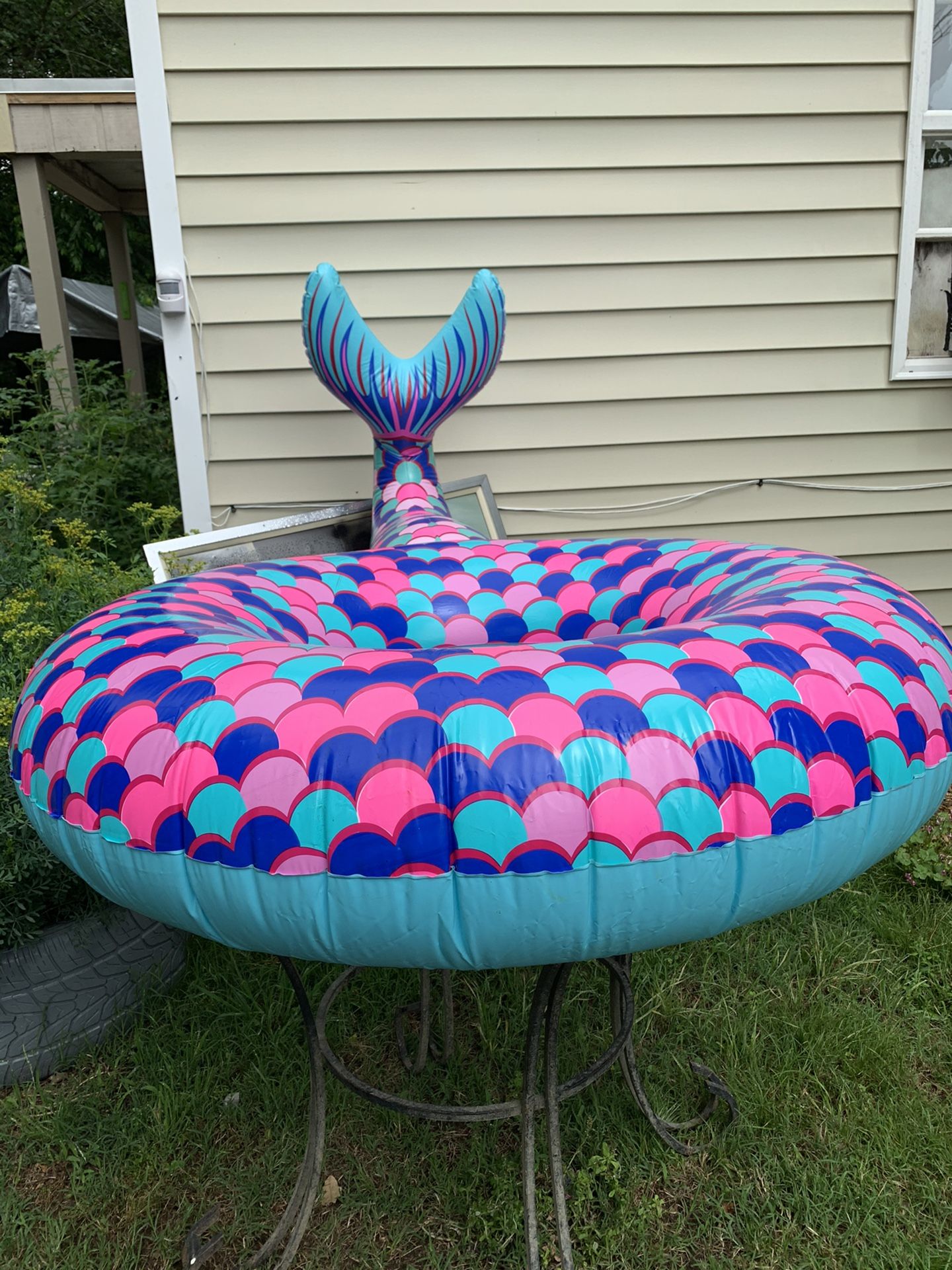 Mermaid tail pool float