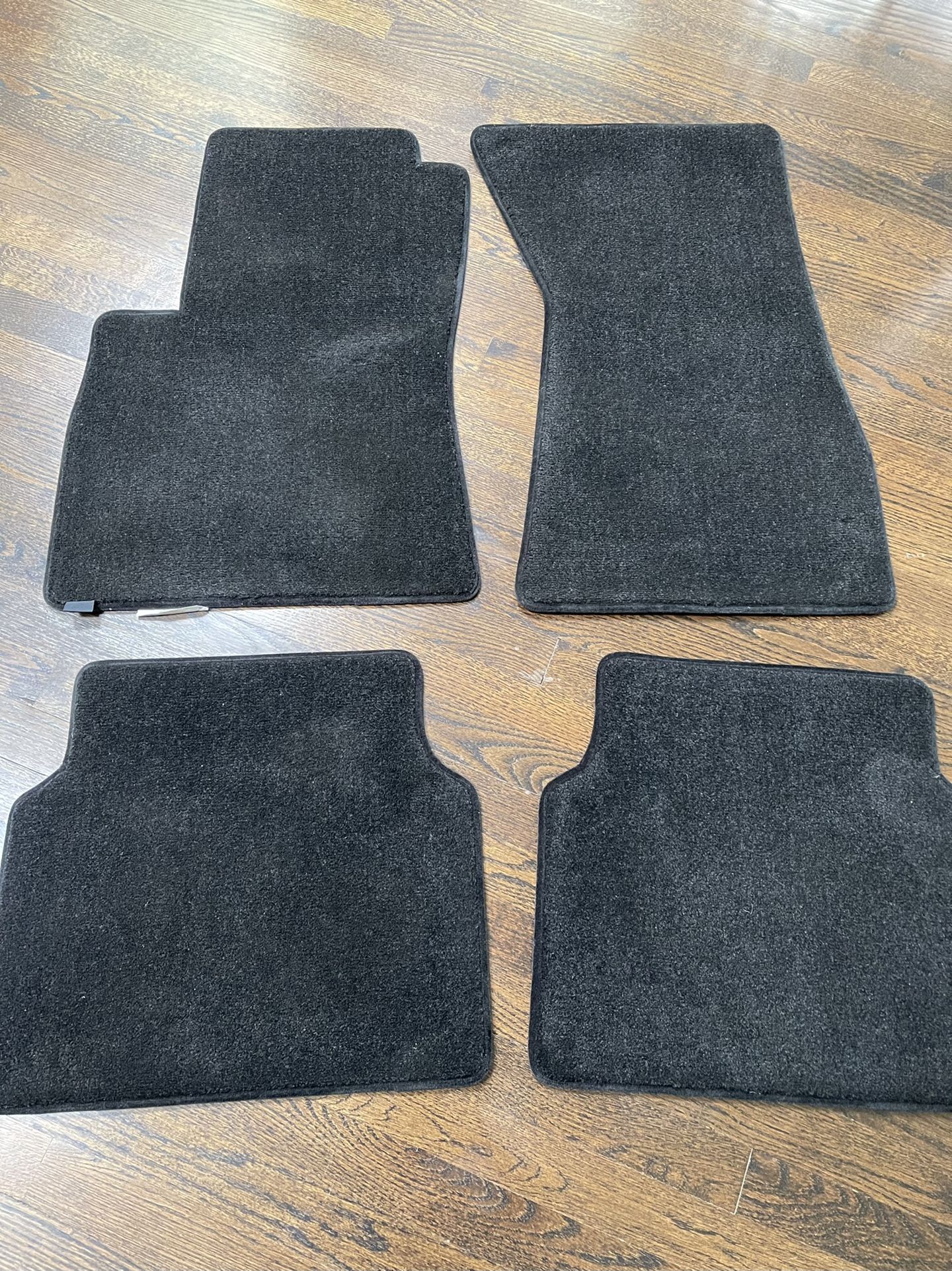 Audi A8 Floor Mats by Lloyd 