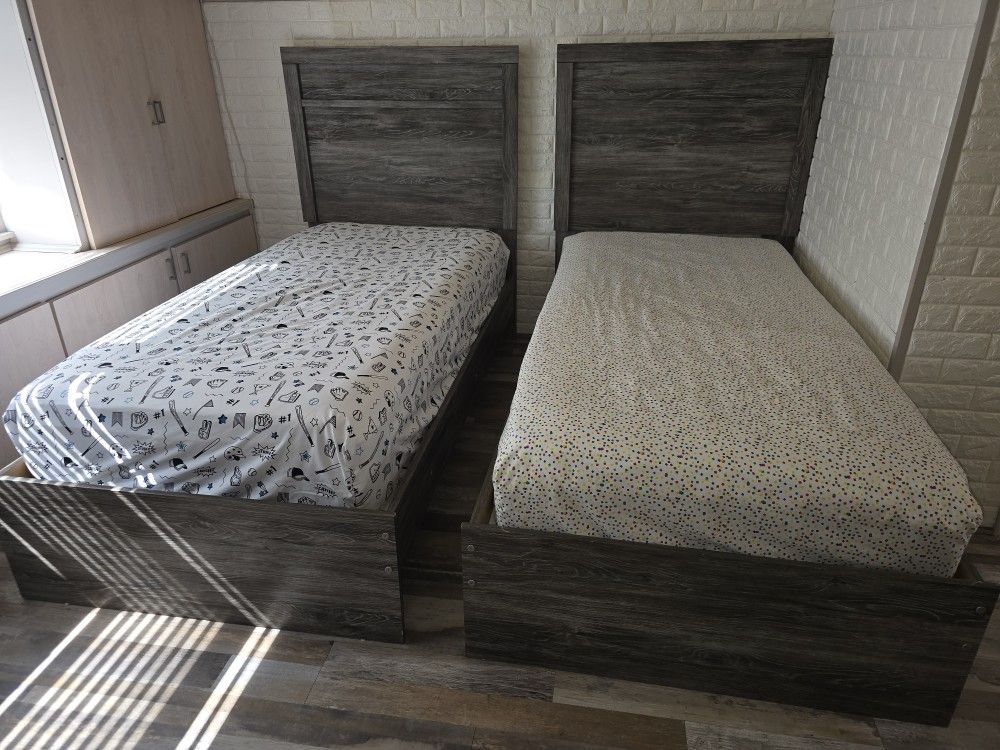 Twin Bedroom Set