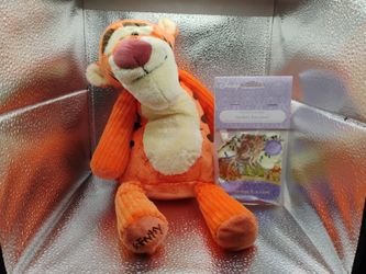 Tigger Plush & Scentsy Hundred Acre Wood Scent Pak