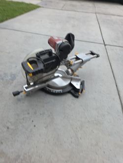 12" Sliding Miter Saw