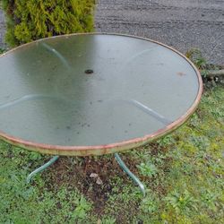 Glass Table Really Thick Metal Ring Around The Outer Side Needs A Little Care Maybe Sand Down And Paint It It'll Be A Good Table