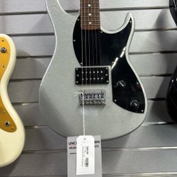 Peavy Electric Guitar 