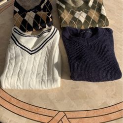 4 Sz Lg Men’s Vest 