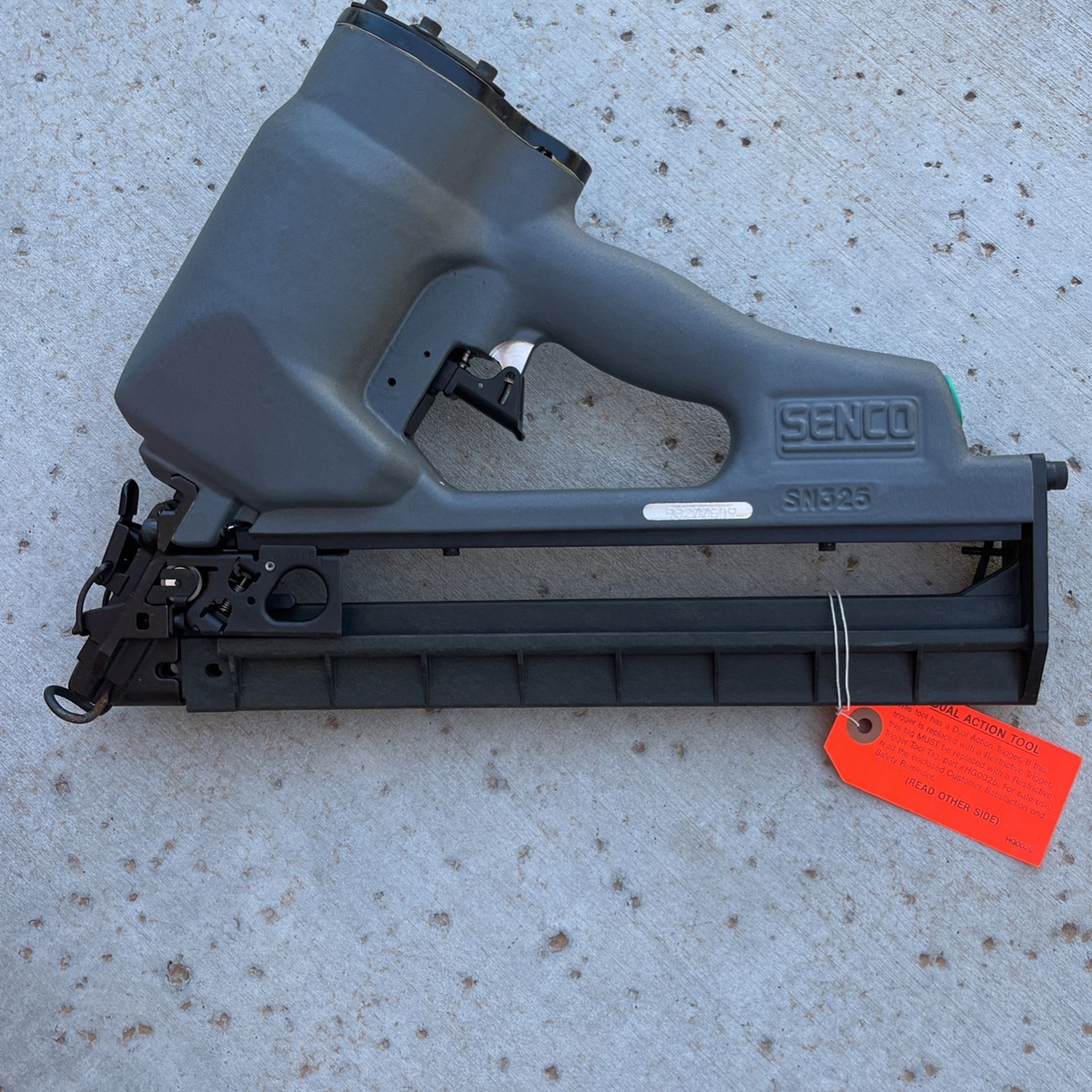 Senco Pneumatic Framing Nailer SN325