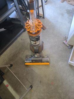Dyson Multifloor 2 