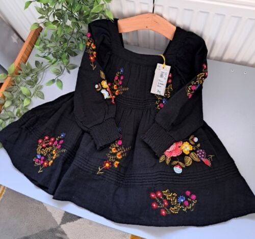 Baby Girl 12-18 Months BNWT River Island Heavyweight Waffle Embroidered Dress