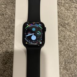 Apple Watch Series 8 - 45mm M/L