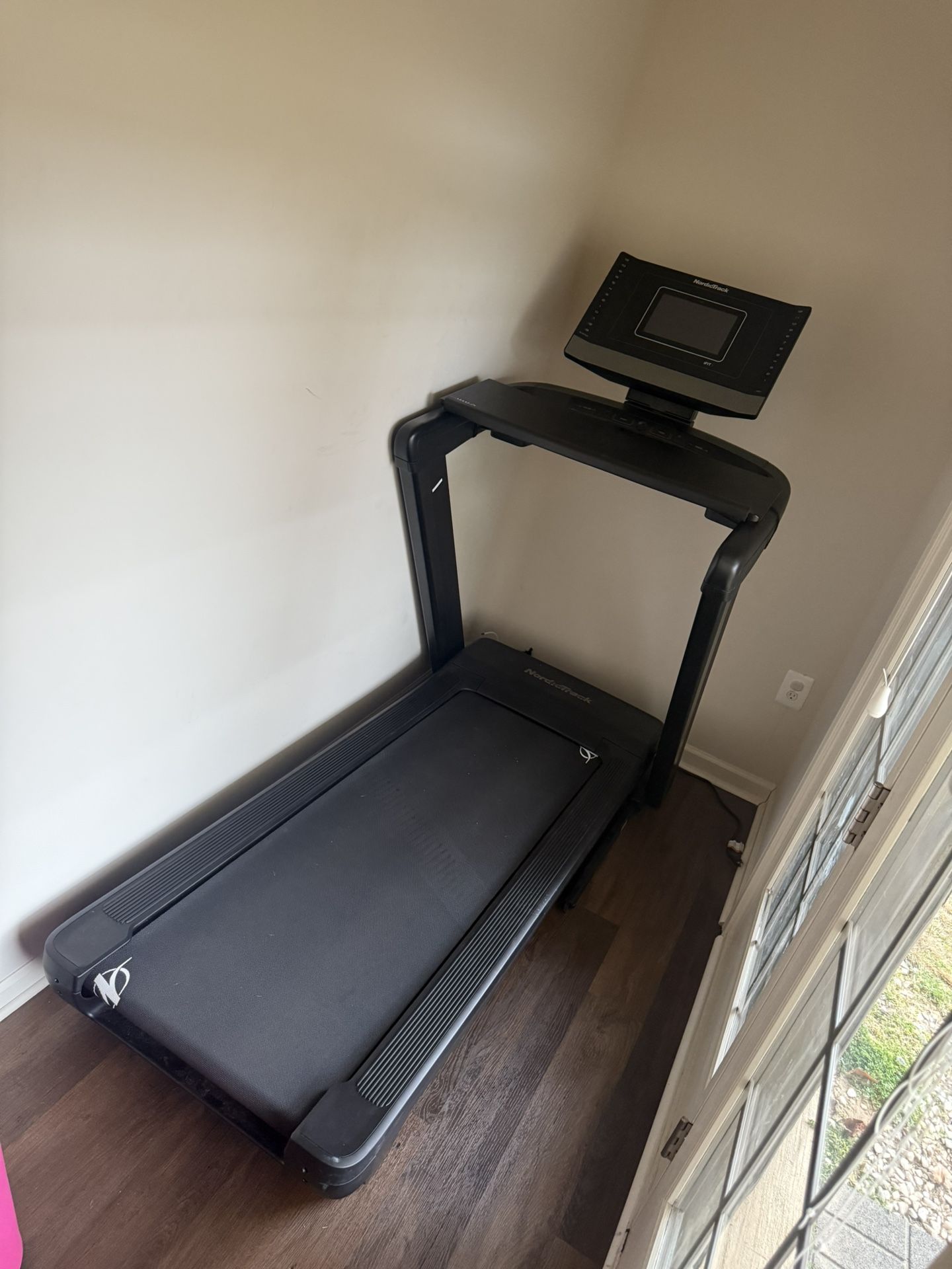 NordicTrack Commercial Series 1250 Treadmill
