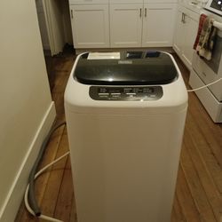Black and Decker Washing Machine for Clothes